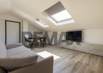 Sala da pranzo - Attico via Varese
 
57, Gallarate - foto 2