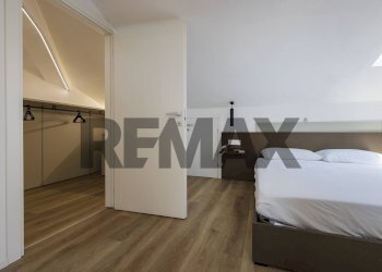 Camera / camera da letto - Attico via Varese
 
57, Gallarate - foto 14