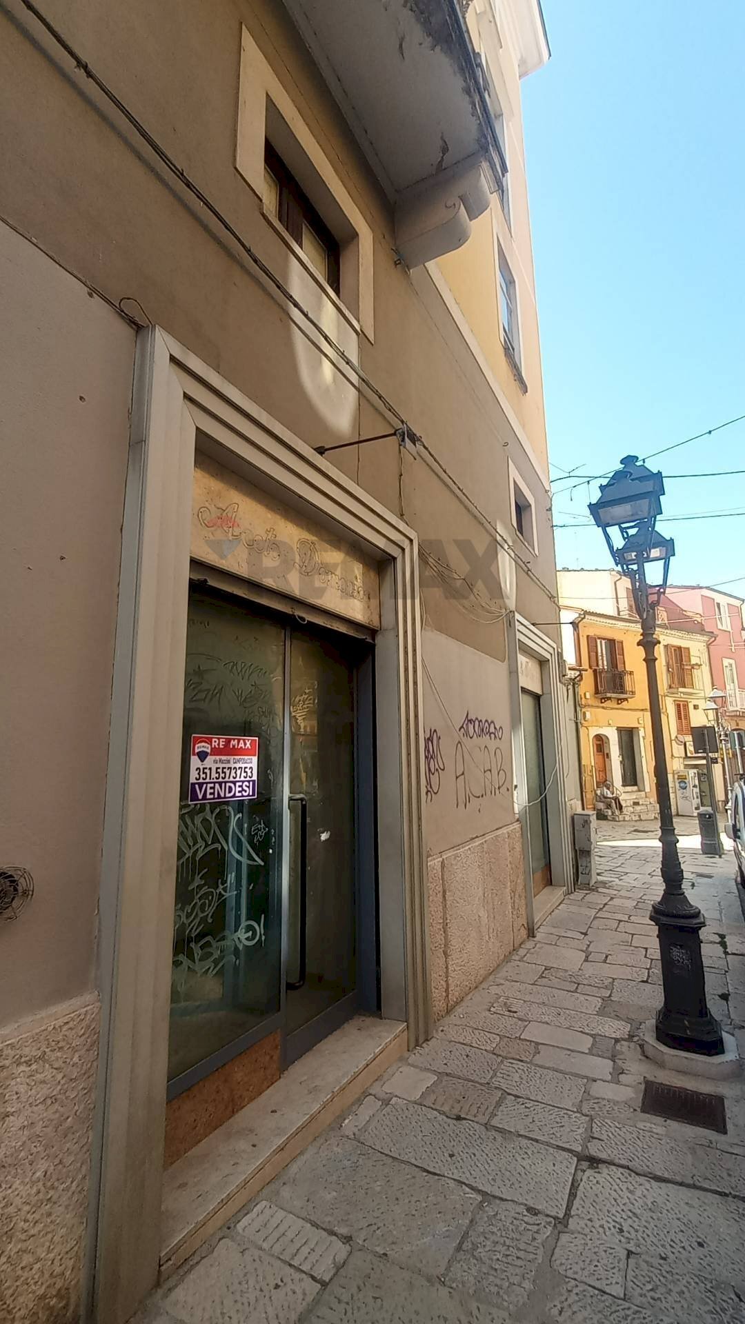 Edificio all\'aperto - Commercial Premises via marconi
 
24, Campobasso - photo 1