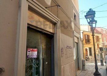Edificio all\'aperto - Commercial Premises via marconi
24, Campobasso - photo 1