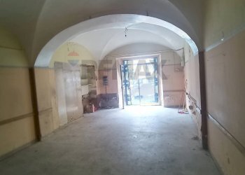 Stanza vuota - Commercial Premises VIA MARCONI
112, Campobasso - photo 16