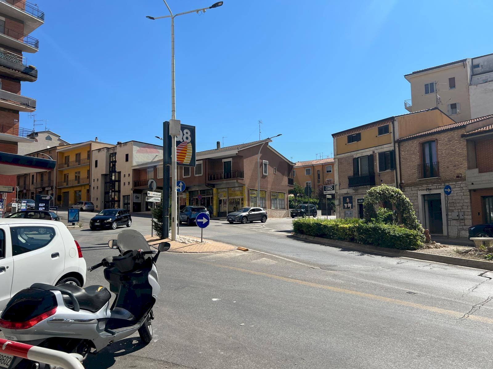 Edificio all\'aperto - Commercial Premises VIA IV NOVEMBRE
8, Campobasso - photo 3