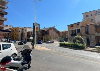 Edificio all\'aperto - Commercial Premises VIA IV NOVEMBRE
8, Campobasso - photo 3