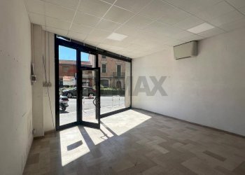 Stanza vuota - Commercial Premises VIA IV NOVEMBRE
8, Campobasso - photo 9