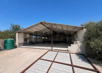 Terrazza - Magazzino Via Sandro Pertini
7, Cinisi - foto 1