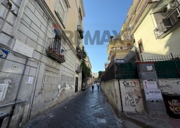 Edificio all\'aperto - Bilocale Via Mariano D'amelio
75, Napoli - foto 1