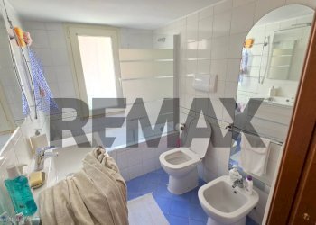 Bagno - Trilocale Via Belvedere
75, Napoli - foto 9
