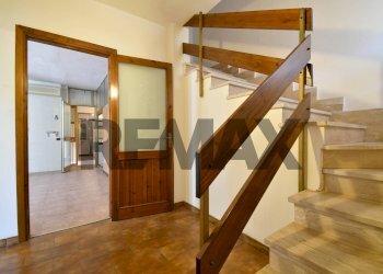 Scale - Casa semi indipendente VIA CORBEZZOLO
 
29, Quartu Sant'Elena - foto 13
