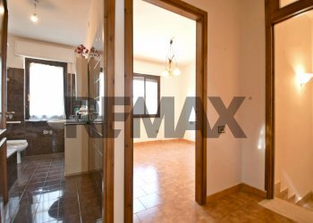 Hall / corridoio - Casa semi indipendente VIA CORBEZZOLO
 
29, Quartu Sant'Elena - foto 16