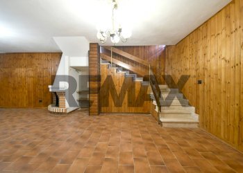 Scale - Casa semi indipendente VIA CORBEZZOLO
 
29, Quartu Sant'Elena - foto 32