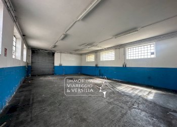 Foto 1 - Magazzino via Cenami, Massarosa - foto 1