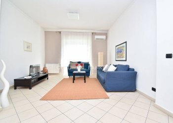Foto 2 - Three-room apartment Via Vitaliano Brancati
15, Aci Castello - photo 2