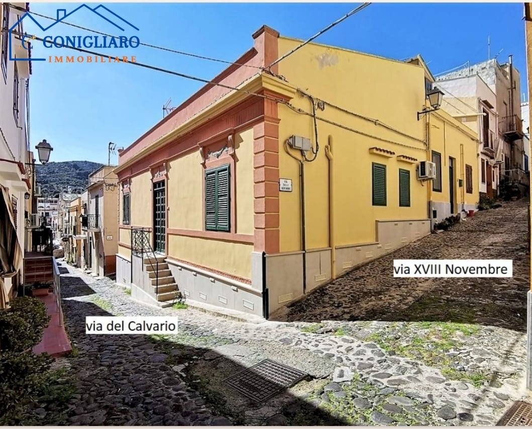 Foto 1 - Stable - Palace Via 18 Novembre
 
10, Ustica - photo 1