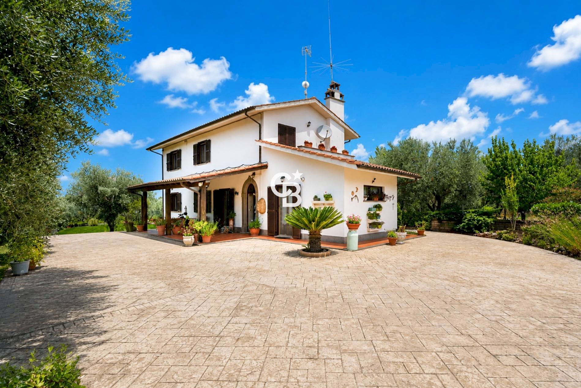Foto 1 - Villa Strada Cassia Sud
 
121/B, Viterbo - photo 1