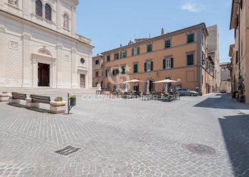 Foto 2 - Appartamento Piazza Duomo
 
2, Tarquinia - foto 2