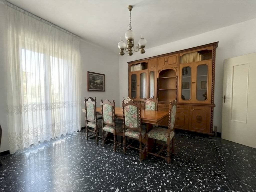 Salone - Three-room apartment via Caduti della Libertà, Tortona - photo 1