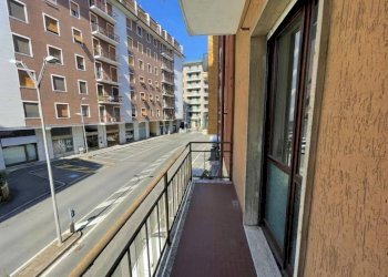 Balcone - Three-room apartment via Caduti della Libertà, Tortona - photo 2
