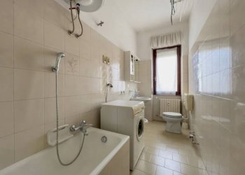 Bagno - Three-room apartment via Caduti della Libertà, Tortona - photo 5