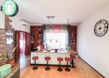 Studio - Attic piazza San Martino, Bologna (neighborhood Centro Storico) - photo 48