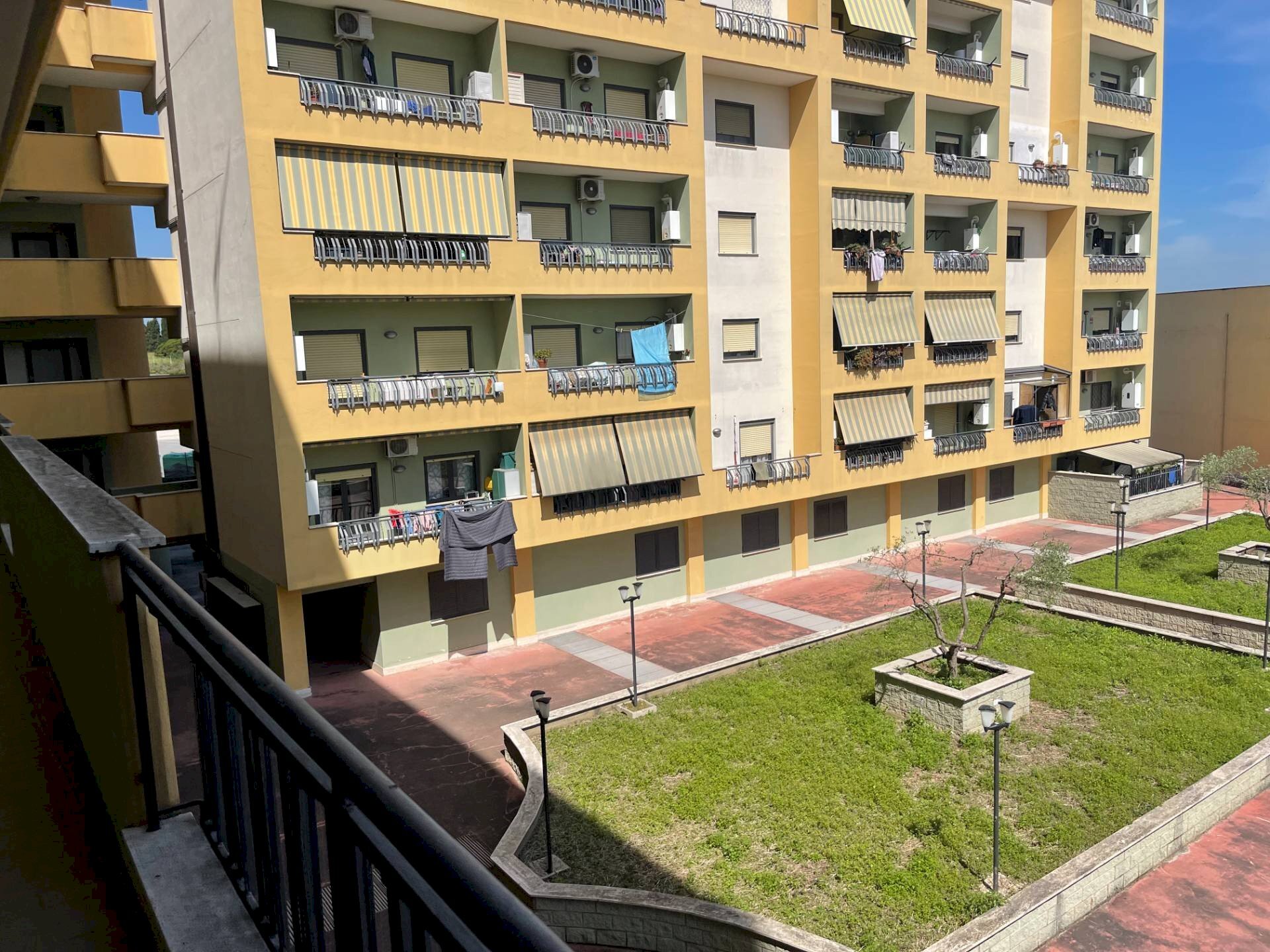 Edificio all\'aperto - One-room apartment via Carlo Poma, Pomezia - photo 3