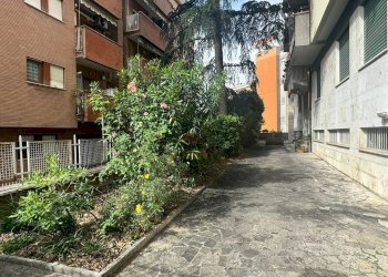 Foto 2 - Three-room apartment Piazza Monte Gennaro, Roma - photo 2