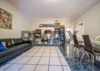 Sala da pranzo - Casa semi indipendente Viale Della Repubblica
 
44/A1, Marino - foto 25