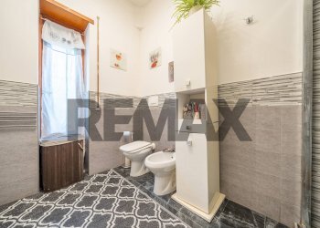Bagno - Casa semi indipendente Viale Della Repubblica
 
44/A1, Marino - foto 29