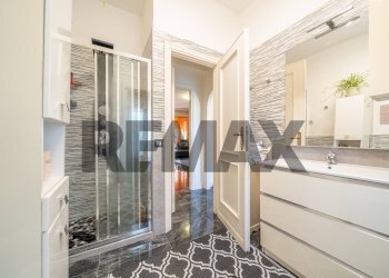 Bagno - Casa semi indipendente Viale Della Repubblica
 
44/A1, Marino - foto 31