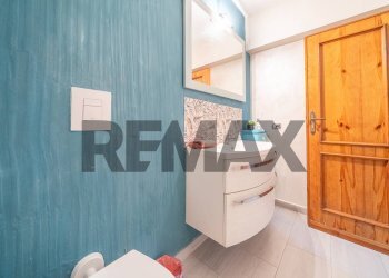 Bagno - Casa semi indipendente Viale Della Repubblica
 
44/A1, Marino - foto 32