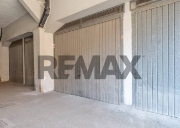 Parcheggio - Casa semi indipendente Viale Della Repubblica
 
44/A1, Marino - foto 43