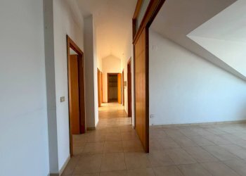 Foto 2 - Quadrilocale Via Enrico Fermi
 
20, San Nicola la Strada - foto 2