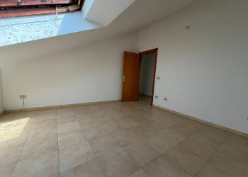 Foto 15 - Quadrilocale Via Enrico Fermi
 
20, San Nicola la Strada - foto 15