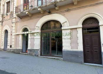 Foto 3 - Negozio Via Teatro Greco
 
11, Taormina - foto 3