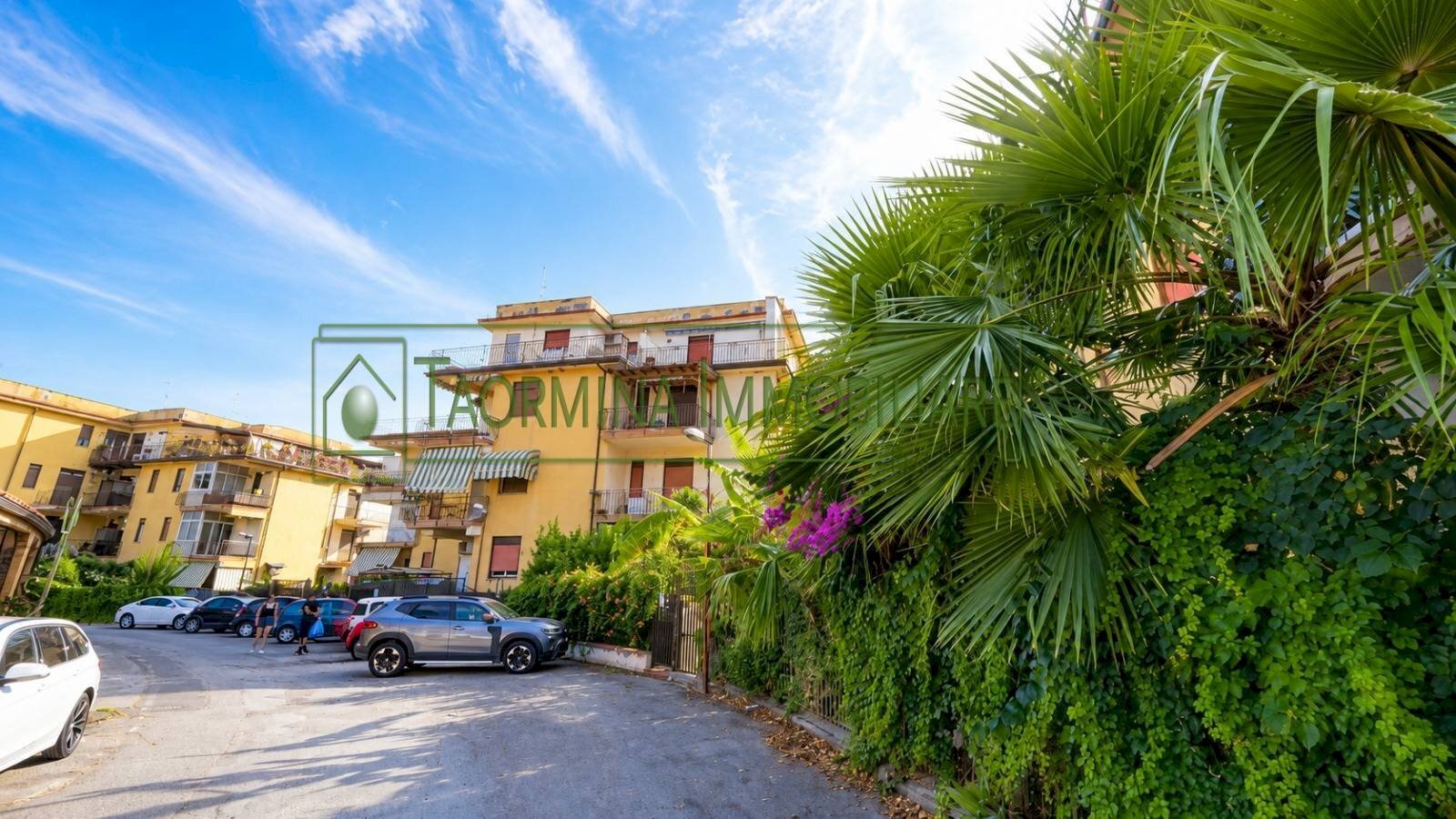 Foto 1 - Bilocale Via Porticato
 
25, Giardini-Naxos - foto 1
