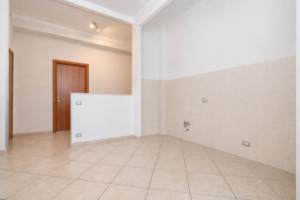 Salone - Two-room apartment via Chiesa della Salute, 113, Torino (neighborhood Borgo Vittoria) - photo 2
