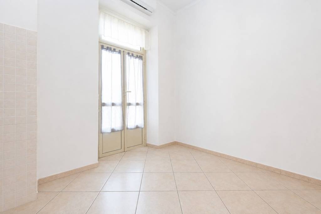 Interno non residenziale - Two-room apartment via Chiesa della Salute, 113, Torino (neighborhood Borgo Vittoria) - photo 3