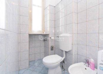 Bagno - Bilocale via Chiesa della Salute, 113, Torino (zona Borgo Vittoria) - foto 5