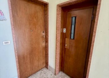 Ingresso - Appartamento via Ignazio De Genova di Pettinengo, 6, Biella - foto 4
