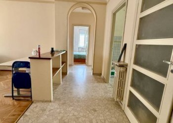 Corridoio - Appartamento via Ignazio De Genova di Pettinengo, 6, Biella - foto 11
