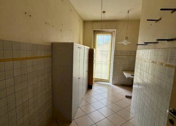 Cucina - Appartamento via Ignazio De Genova di Pettinengo, 6, Biella - foto 12