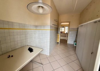 Cucina - Appartamento via Ignazio De Genova di Pettinengo, 6, Biella - foto 14