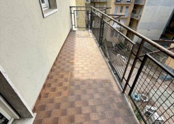 Balcone - Appartamento via Ignazio De Genova di Pettinengo, 6, Biella - foto 16