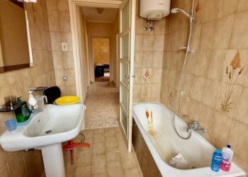 Bagno - Appartamento via Ignazio De Genova di Pettinengo, 6, Biella - foto 28