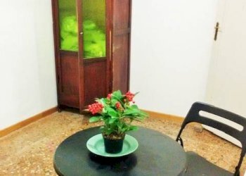 Salone - Quadrilocale via Giuseppe Petroni, 19, Bologna (zona San Vitale) - foto 1
