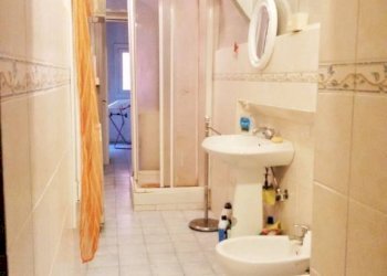 Bagno - Quadrilocale via Giuseppe Petroni, 19, Bologna (zona San Vitale) - foto 17