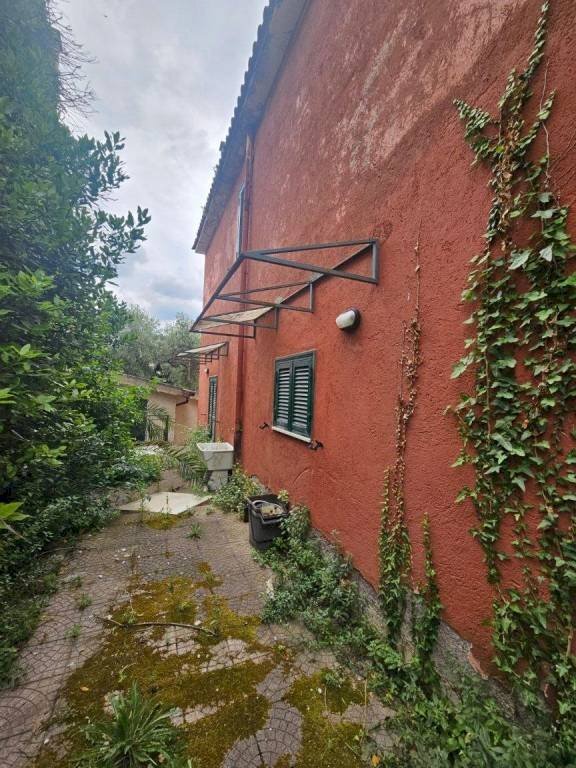 Giardino - Villa via Roma, Fara in Sabina - foto 2
