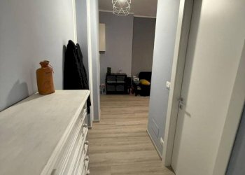 Corridoio - Two-room apartment via Bologna, 23, Torino (neighborhood Aurora) - photo 10