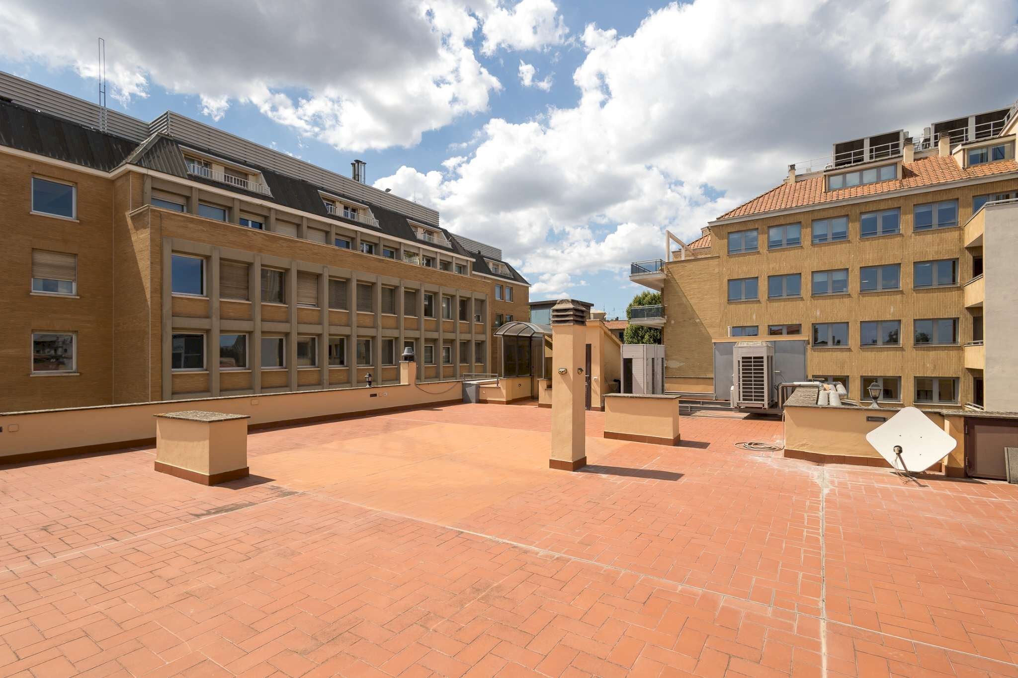 terrazza - Historic Palace via Emilia, Roma (neighborhood Centro Storico) - photo 3