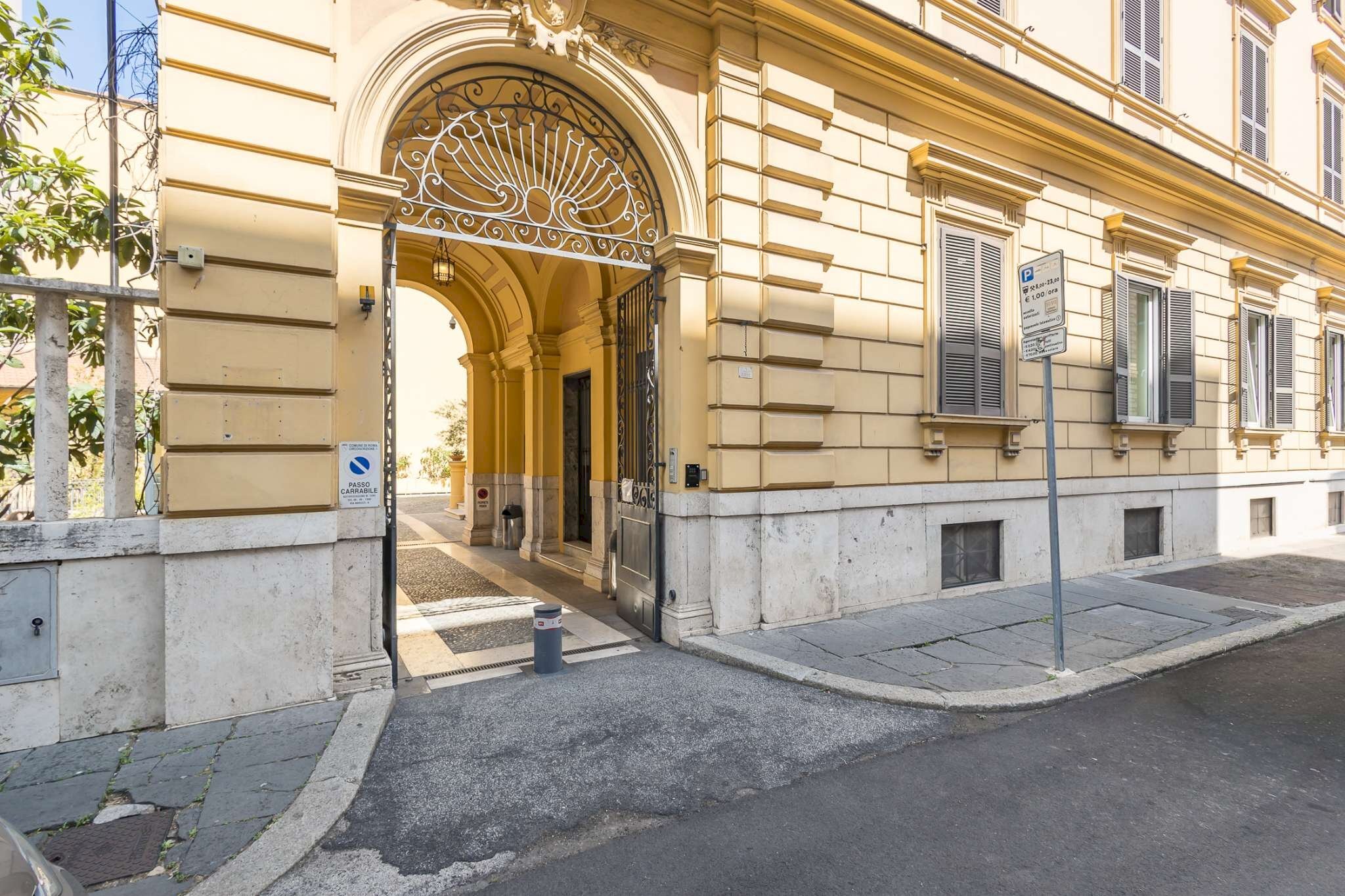 esterni - Historic Palace via Emilia, Roma (neighborhood Centro Storico) - photo 2