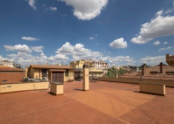 terrazza - Historic Palace via Emilia, Roma (neighborhood Centro Storico) - photo 2